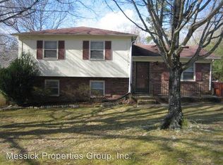 460 Creekway Dr, Winston Salem, NC 27104