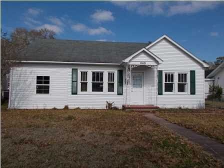 2nd image of 302 4th St