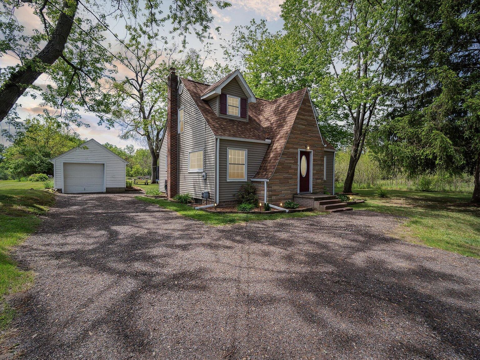 3267 Brooklyn Rd, Jackson, MI 49203 Zillow