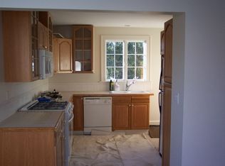 13 Ward Ave, Groton, CT 06340