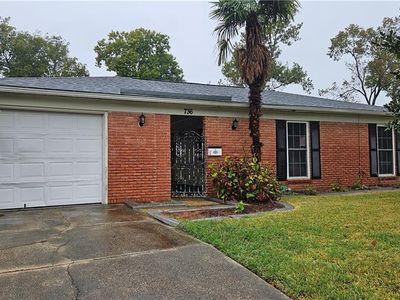 736 Fairlawn Dr, Gretna, LA, 70056