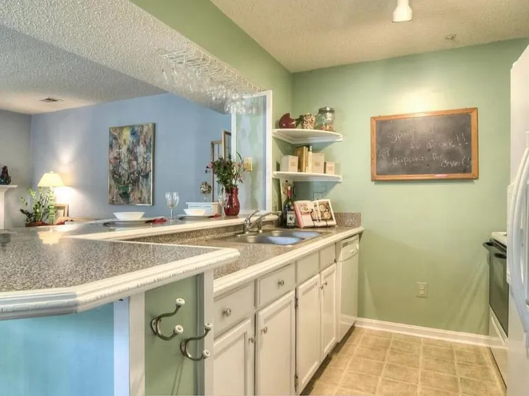 6003 Ellesmere Ct #19A — Photo 5