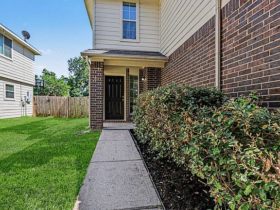2nd image of 3308 Maris Way