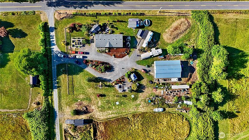 2nd image of 5276 Barr Road