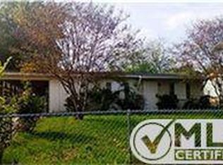 523 Willowbrook Dr, Mesquite, TX 75149