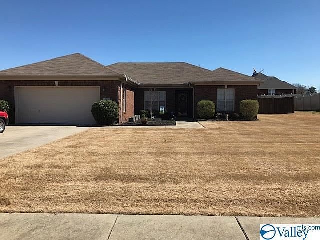 2nd image of 103 Breezy Pointe Ln