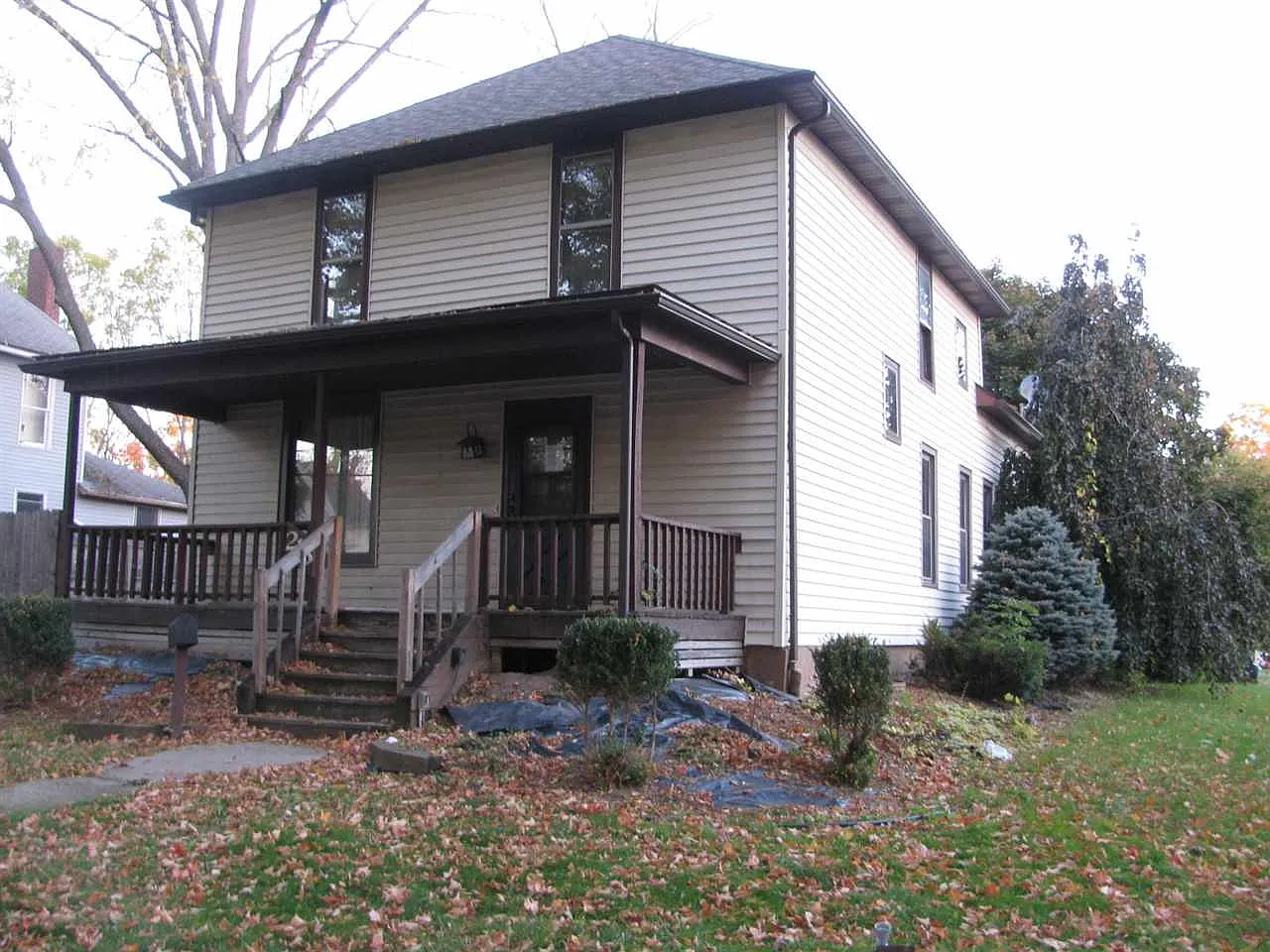 215 E Broad St photo 1