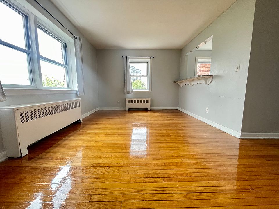 2nd image of 6117 Boulevard E #54E