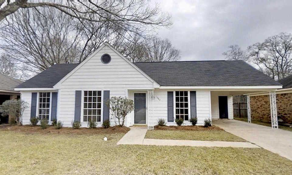 1st image of 1680 Ravenwood Ln