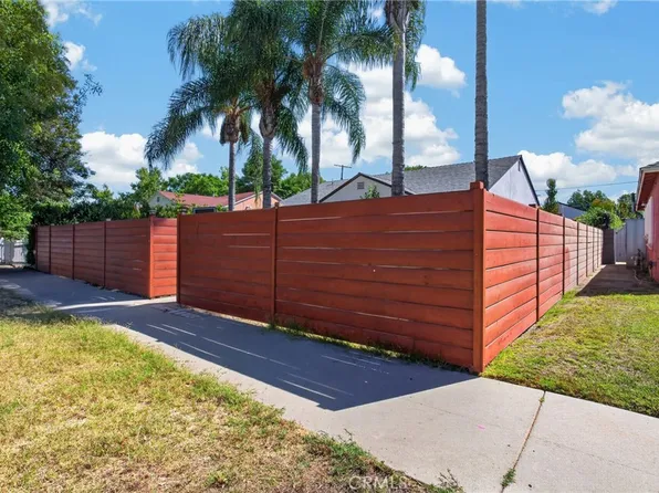 8210 White Oak Ave, Northridge, CA 91325