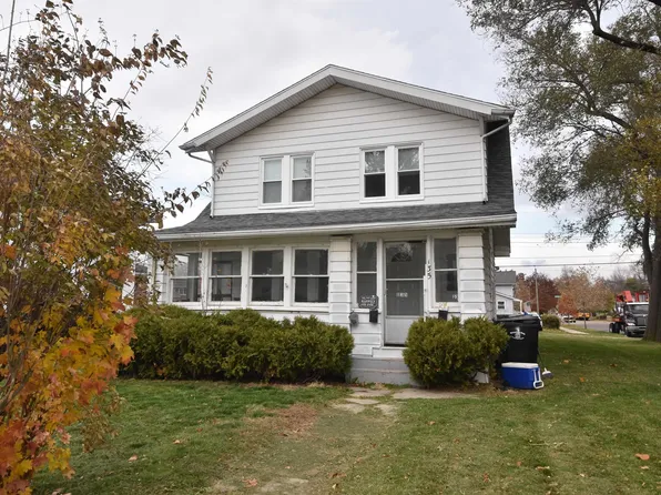 135 E Eckman St, South Bend, IN 46614
