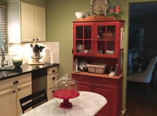 101 Henry Hudson Dr, Delmont, PA