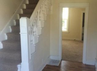 626 W 3rd St, Waterloo, IA 50701