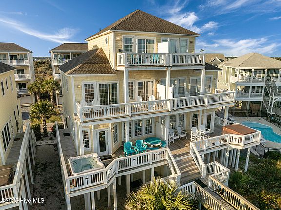 3rd image of 872 Villas Drive
