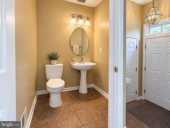 4th image of 12631 Willow View Pl