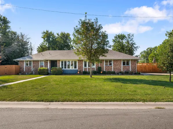 1523 W Nottingham Ln, Wichita, KS 67204
