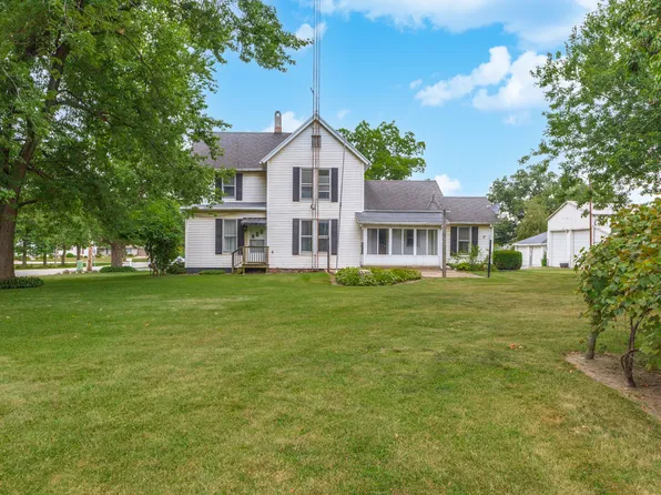 406 W Main St, Downs, IL 61736
