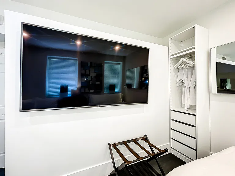 Ocean Dr — Photo 44