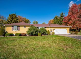 6867 Stewart Sharon Rd, Brookfield, OH 44403