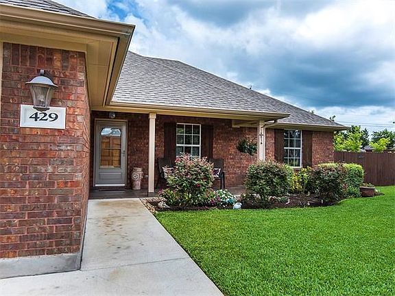A lovely covered front porch gives you a place to sit back and enjoy your new home home while getting to know neighbors. It also ensures your guests will not get wet should it be raining when they come to visit.