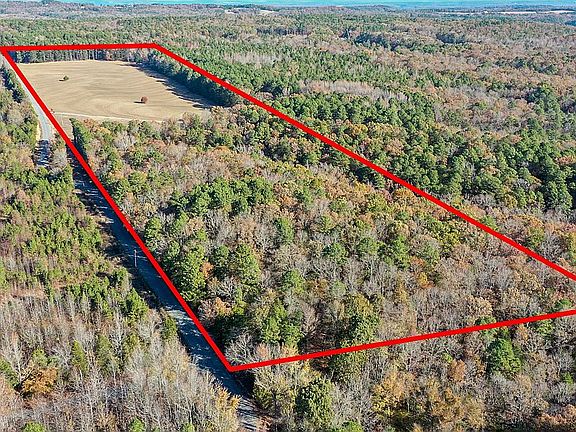 4th image of 303 Burnett Rd