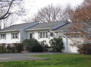 19 Caywood Rd, Poughkeepsie, NY 12603