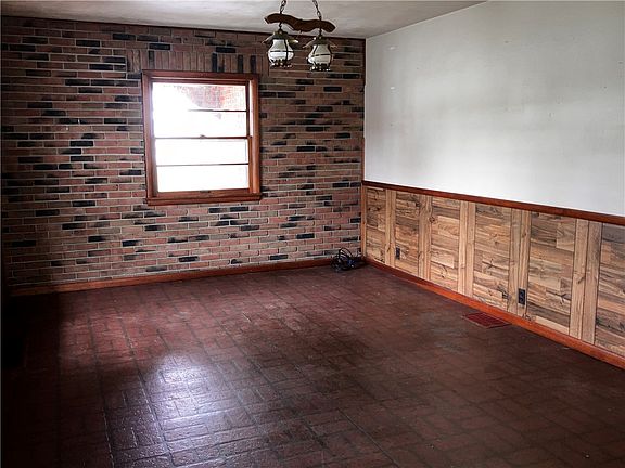 5th image of 337 Franklin St