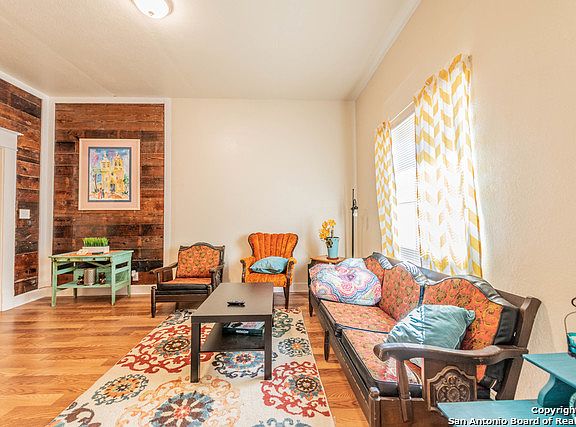 2nd image of 210 E Ashby Pl APT 5
