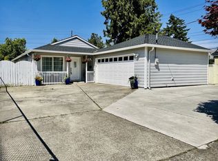 11633 SE Washington St, Portland, OR