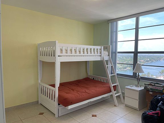 3rd image of 4747 Collins Ave APT 1506