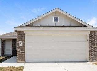 501 Chevre Rd, New Braunfels, TX 78130
