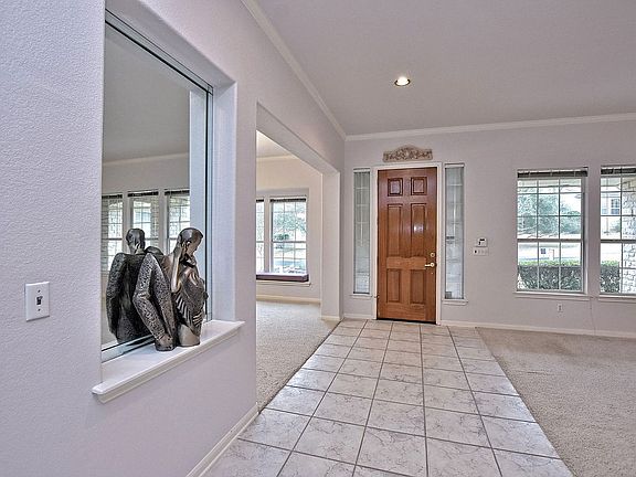 Foyer entryway 