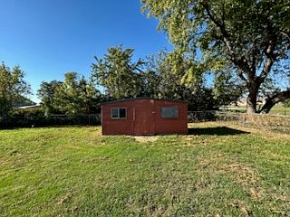 4th image of 800 N Terrace Dr