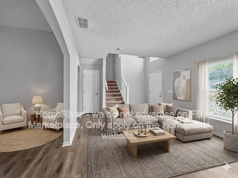503 Hummingbird Ct — Photo 2