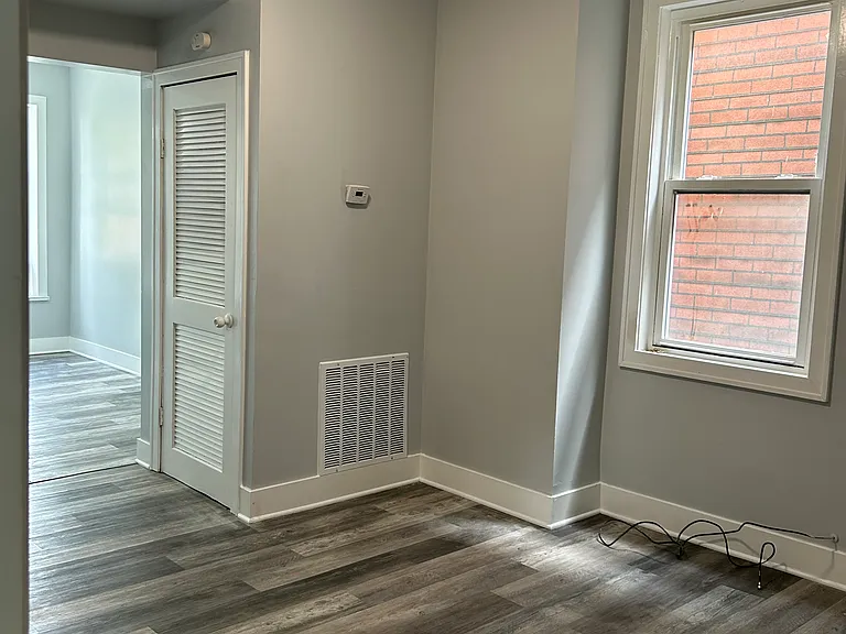 7004 S Honore St #4 — Photo 8