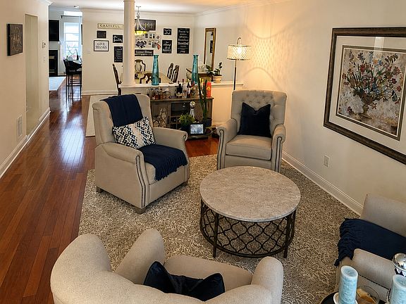 3rd image of 353 Cynthia Ln