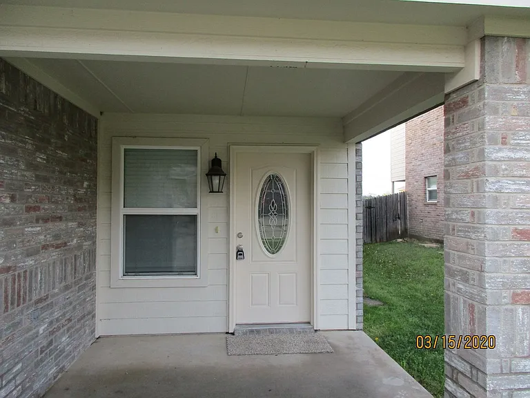 908 Parkplace Rdg — Photo 2