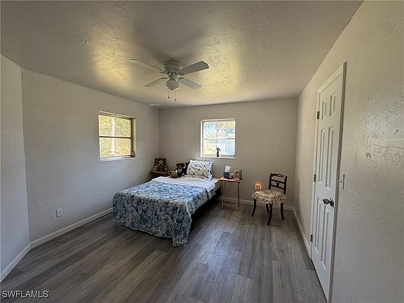 5th image of 28 Holly Dr