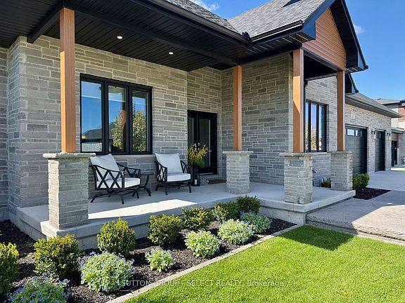 3rd image of 276 Hazelton Ln