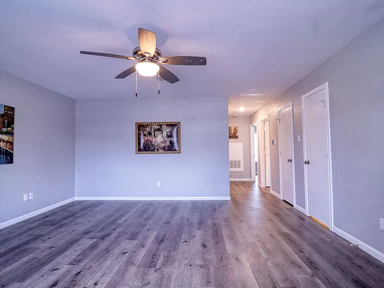 2221 Bowie Dr #7 — Photo 15