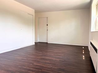 Delaware Ave Apartments, Buffalo, NY 14216