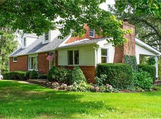 107 Oak Hill Dr, Valencia, PA 16059