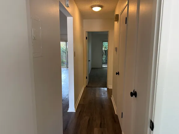 Claremont Gardens, 820 N Lower Sacramento Rd APT 27, Lodi, CA 95242