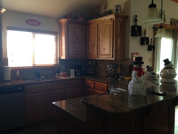 5th image of 5 NE Summerwood Dr
