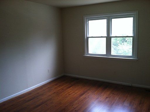 1st image of 3506 Luckylee Cres