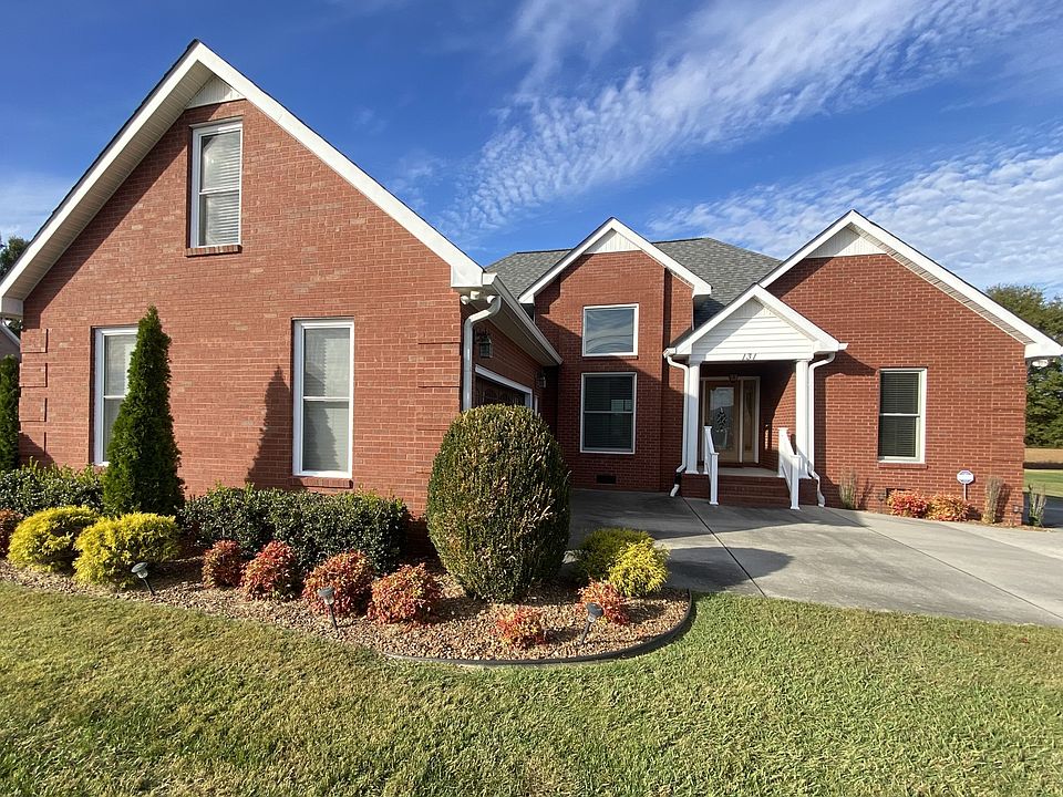 1st image of 131 Meadowland Dr
