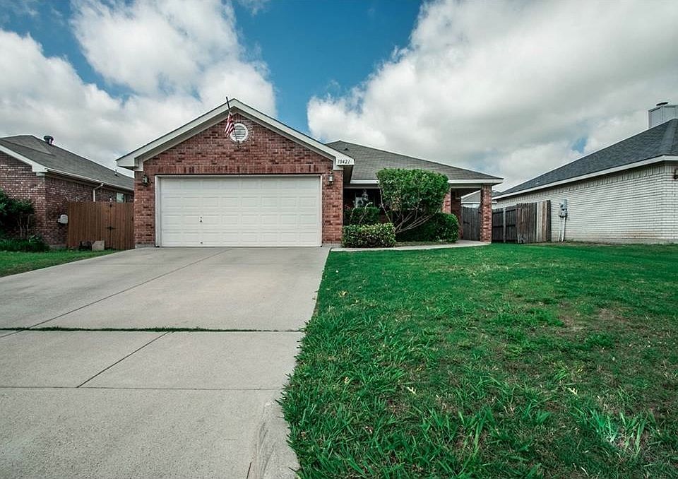 1st image of 10421 Fossil Hill Dr
