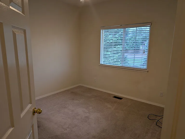7113 Appletree Loop — Photo 12