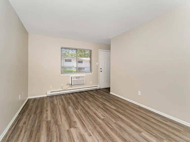 The Heights Townhomes — Photo 11