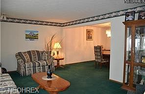 3rd image of 864 Barwick Ct